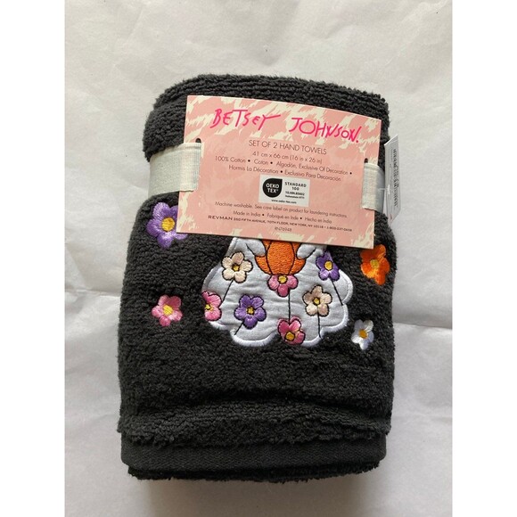 Betsey Johnson 2024 Halloween Shower Bath hand towels Hippie Ghost With Flowers - Picture 3 of 3